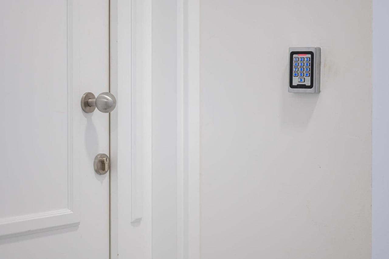 Berry Berry Studio Apartman Zágráb Kültér fotó